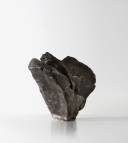 Emanuele Becheri Studio per vaso 2022. Terracotta, oxyde de manganèse. 32 x 13 x1 4 cm