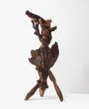 Etienne-Martin  Le bouclier 1983. Bois et acier. 87 x 15 cm